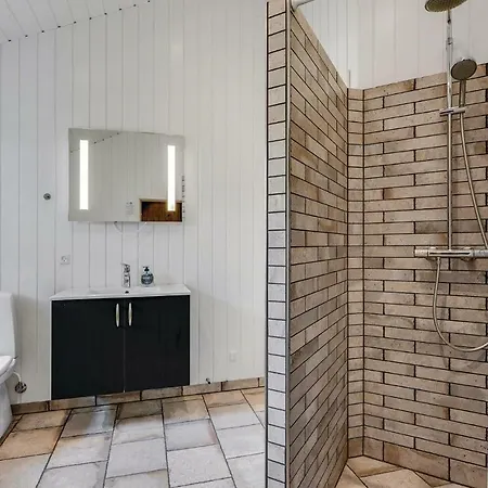 Nice Home In Nordborg With Sauna *