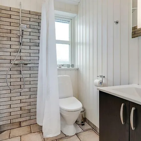 Three-bedroom In بيت للعطل *